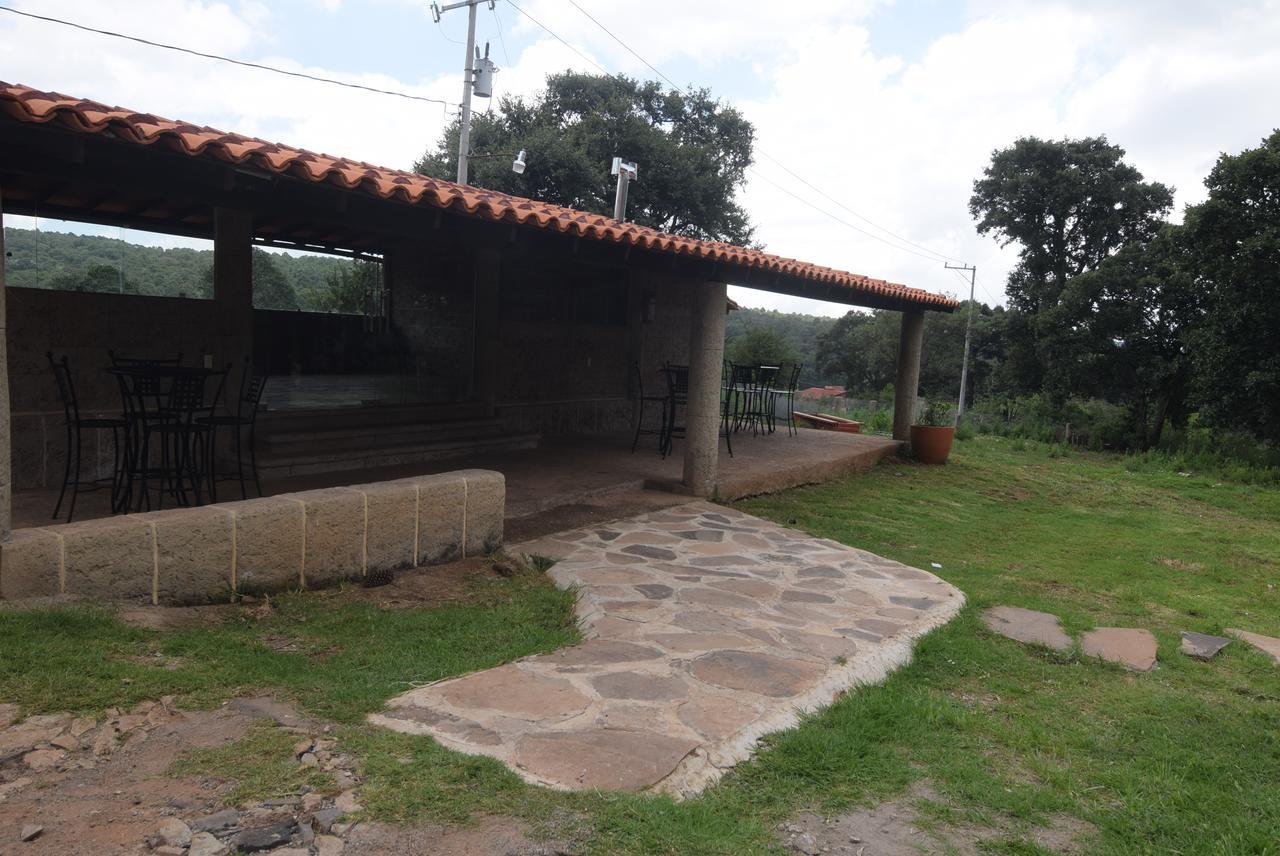Cabanas El Roble Tapalpa Exterior photo
